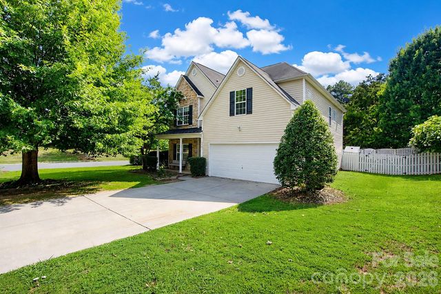 2001 Choke Berry Way, Waxhaw, NC 28173