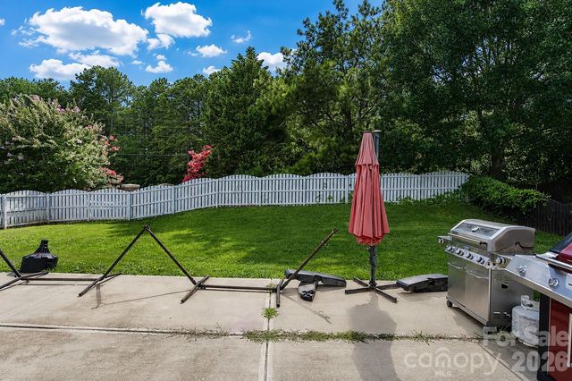 2001 Choke Berry Way, Waxhaw, NC 28173