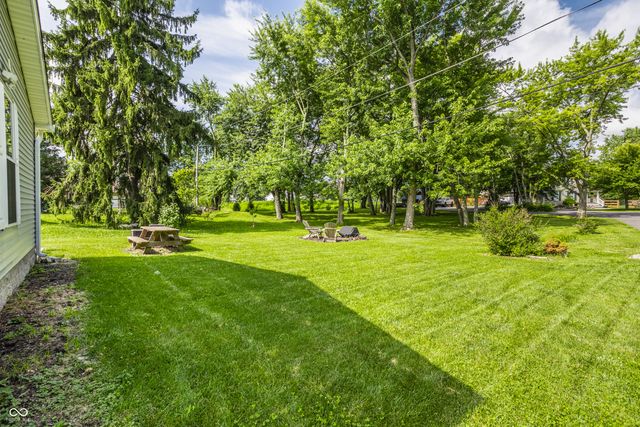 602 S Main Street, Whitestown, IN 46075