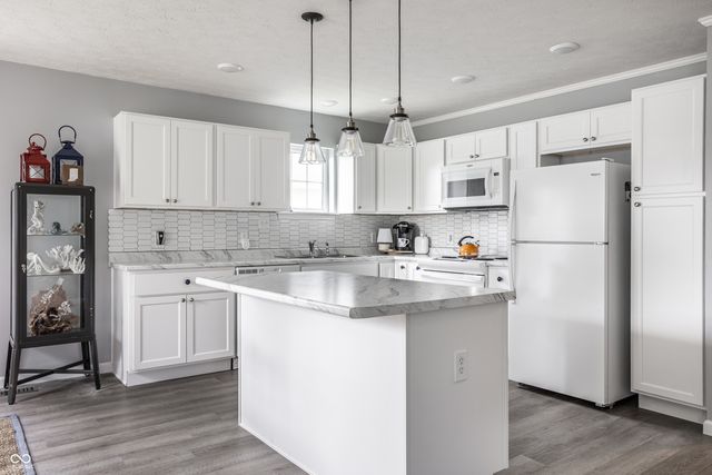 602 S Main Street, Whitestown, IN 46075