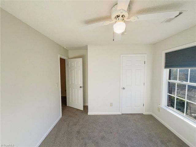 3131 High Bridge Circle, Jamestown, NC 27282