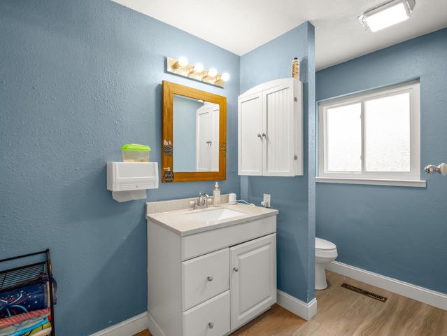 519 W Rialto Avenue, Fresno, CA 93705