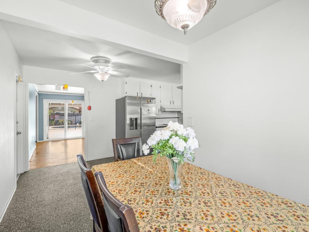 Image 10 of property listing at 519 W Rialto Avenue, Fresno, CA 93705