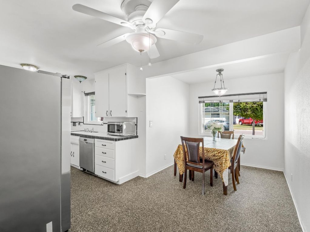 Image 8 of property listing at 519 W Rialto Avenue, Fresno, CA 93705