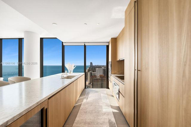 2000 S Ocean Dr 25B, Hallandale Beach, FL 33009