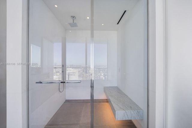 2000 S Ocean Dr 25B, Hallandale Beach, FL 33009