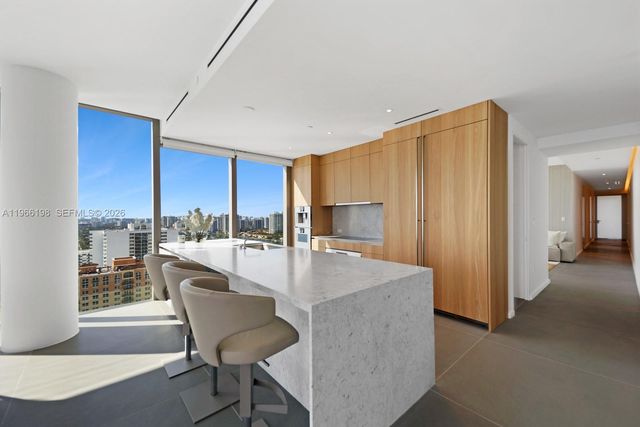 2000 S Ocean Dr 25B, Hallandale Beach, FL 33009