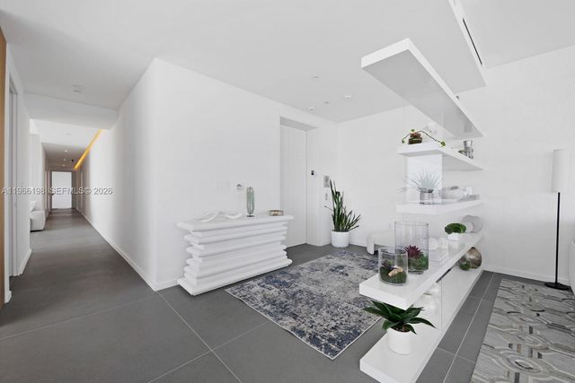 2000 S Ocean Dr 25B, Hallandale Beach, FL 33009