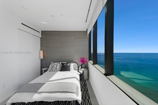 2000 S Ocean Dr 25B, Hallandale Beach, FL 33009