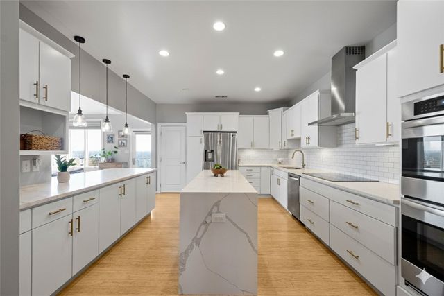 806 Harmony Rd, Ohio Twp, PA 15237