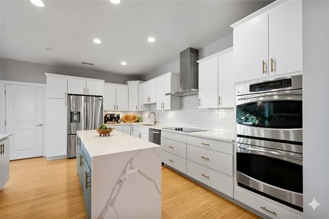 806 Harmony Rd, Ohio Twp, PA 15237