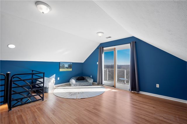 806 Harmony Rd, Ohio Twp, PA 15237