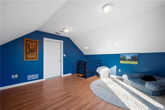 806 Harmony Rd, Ohio Twp, PA 15237