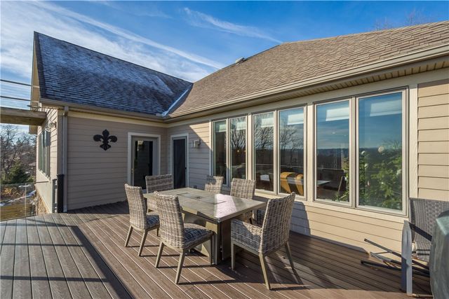 806 Harmony Rd, Ohio Twp, PA 15237