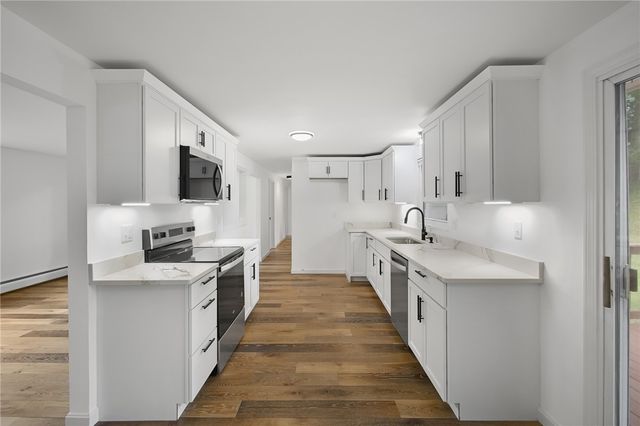 140 Tanner Avenue, Warwick, RI 02886