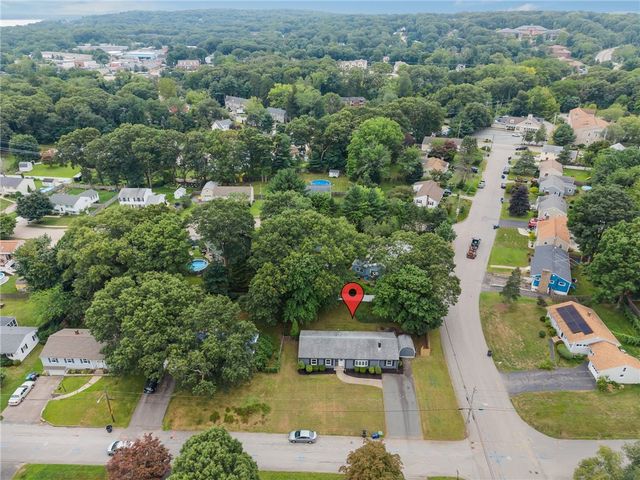 140 Tanner Avenue, Warwick, RI 02886