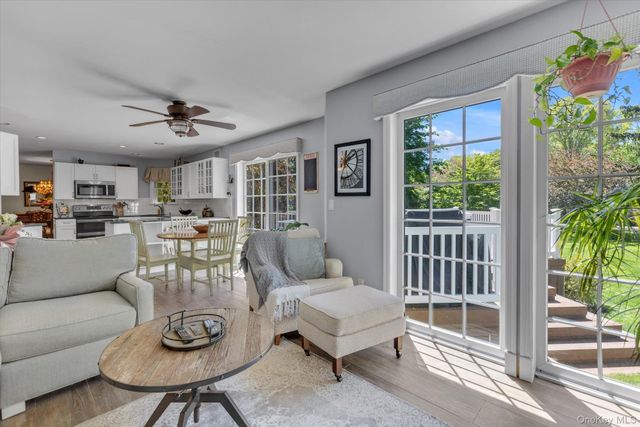 17 Claire Avenue, Huntington Station, NY 11746