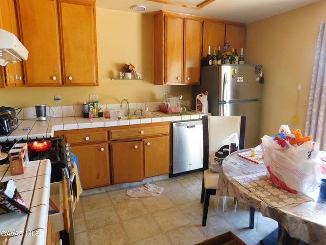 8372 Dogwood Avenue, California City, CA 93505