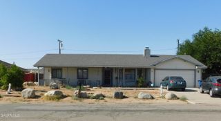 8372 Dogwood Avenue, California City, CA 93505