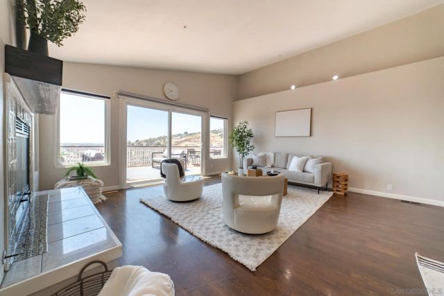 1102 La Mesa, Spring Valley, CA 91977