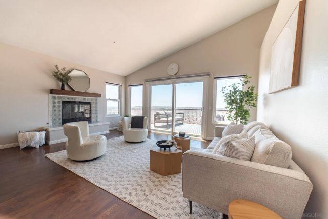 1102 La Mesa, Spring Valley, CA 91977