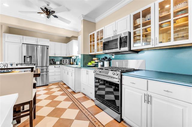 3719 Sheridan Avenue, Miami Beach, FL 33140