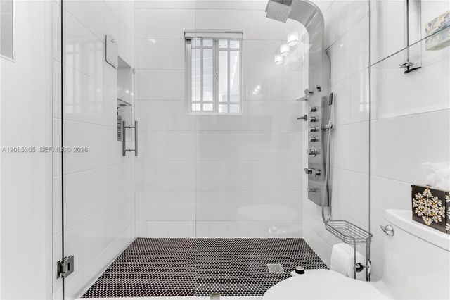3719 Sheridan Avenue, Miami Beach, FL 33140