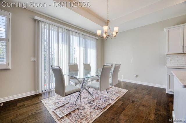 5809 Hartwick Drive, West Bloomfield, MI 48324