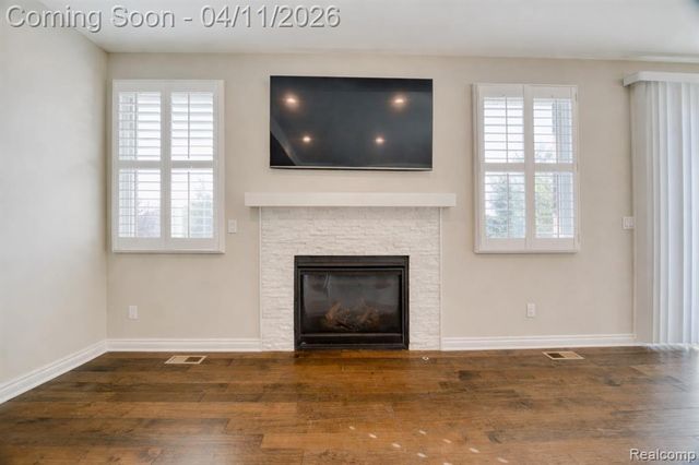5809 Hartwick Drive, West Bloomfield, MI 48324