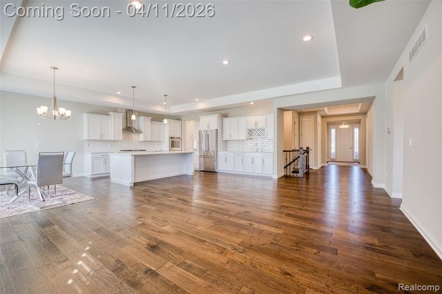 5809 Hartwick Drive, West Bloomfield, MI 48324