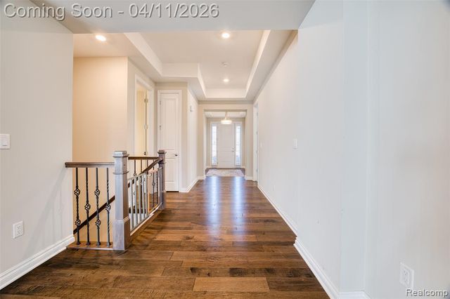 5809 Hartwick Drive, West Bloomfield, MI 48324