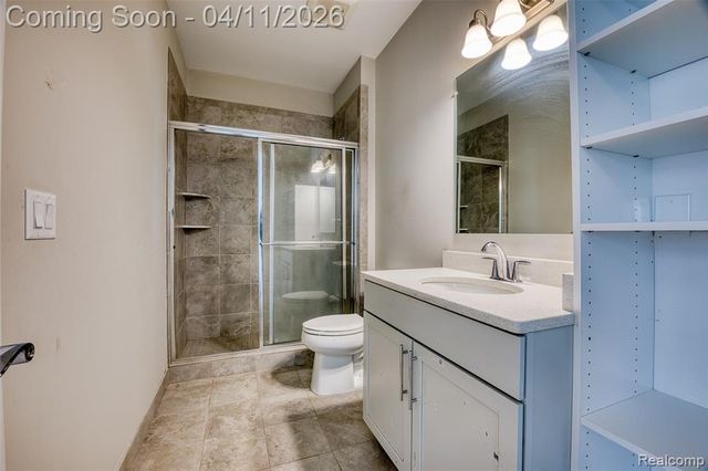 5809 Hartwick Drive, West Bloomfield, MI 48324