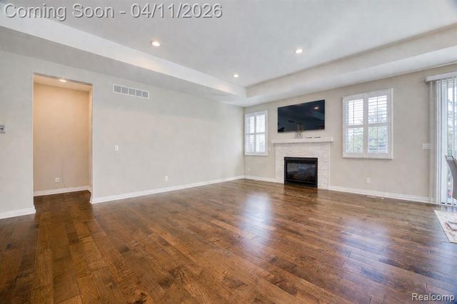5809 Hartwick Drive, West Bloomfield, MI 48324