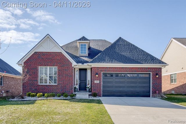5809 Hartwick Drive, West Bloomfield, MI 48324