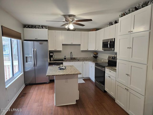 14 Spring Knob Circle, Beaufort, SC 29907