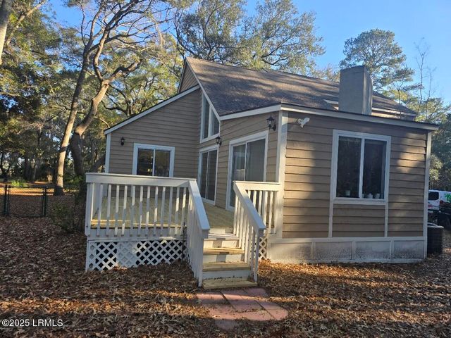 14 Spring Knob Circle, Beaufort, SC 29907