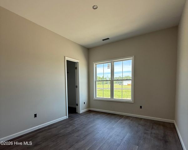 1339 Roosevelt Spain Road, Greenville, NC 27834