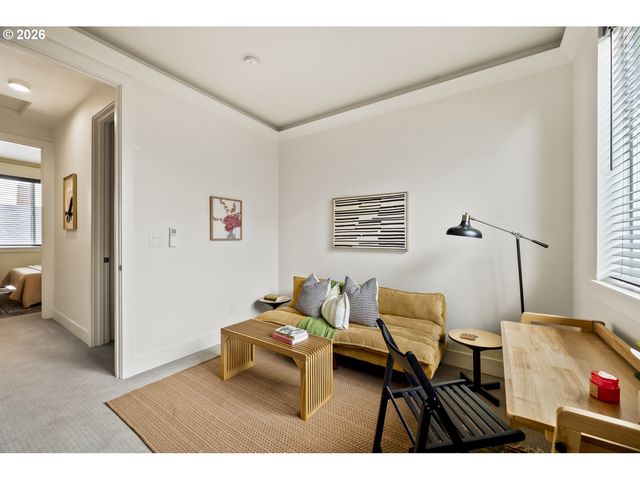 1792 Se SPOKANE St, Portland, OR 97202
