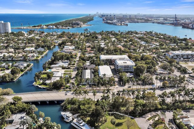 2430 SE 17th Street G, Fort Lauderdale, FL 33316