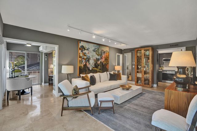 2430 SE 17th Street G, Fort Lauderdale, FL 33316