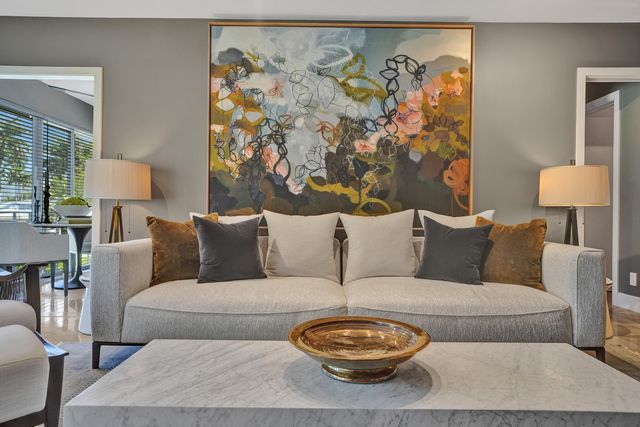 2430 SE 17th Street G, Fort Lauderdale, FL 33316