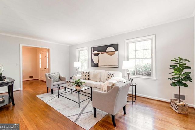 2711 Shetland Drive, Decatur, GA 30033