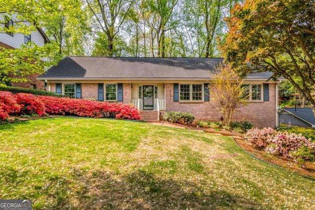 2711 Shetland Drive, Decatur, GA 30033