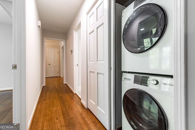 2711 Shetland Drive, Decatur, GA 30033