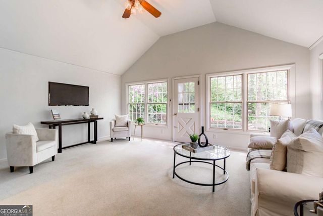 2711 Shetland Drive, Decatur, GA 30033