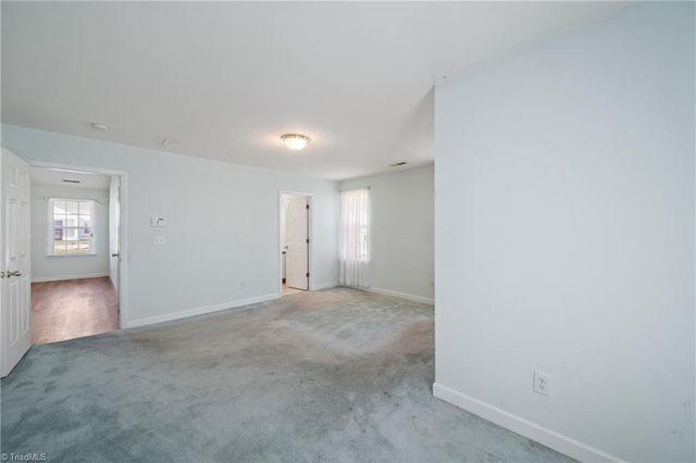 3687 Cheshire Woods Drive, Winston-salem, NC 27106