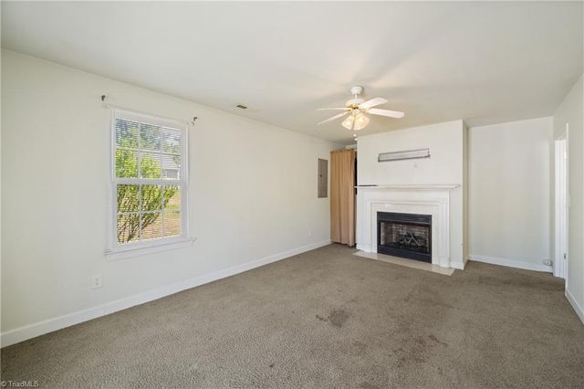 3687 Cheshire Woods Drive, Winston-salem, NC 27106
