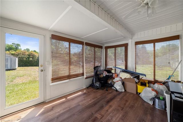 3687 Cheshire Woods Drive, Winston-salem, NC 27106