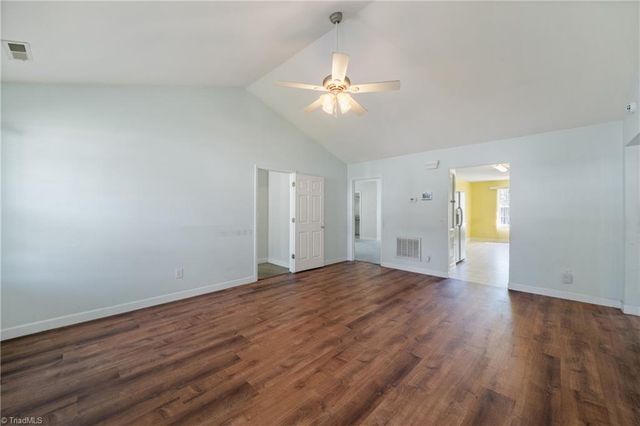 3687 Cheshire Woods Drive, Winston-salem, NC 27106