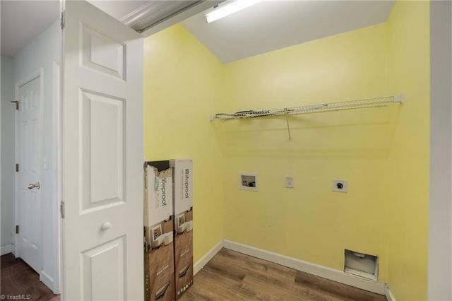 3687 Cheshire Woods Drive, Winston-salem, NC 27106